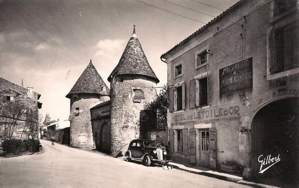 Château Lesvescault - the 15th-century towers at Villefagnan, circa 1940s